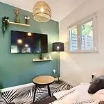 Cosy & Chill - 10 Min De La - Jardin, Netflix, Terrasse, Fibre & Parking Apartment Cagnes-sur-Mer