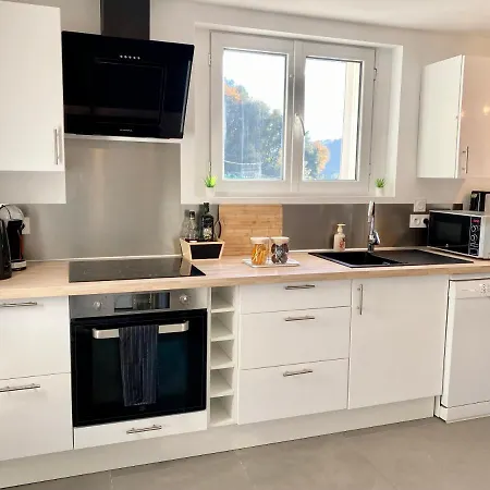Cosy & Chill - 10 Min De La - Jardin, Netflix, Terrasse, Fibre & Parking Apartment