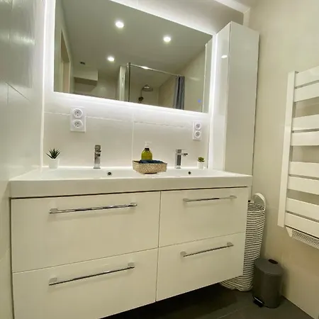 Apartment Cosy & Chill - 10 Min De La - Jardin, Netflix, Terrasse, Fibre & Parking Cagnes-sur-Mer