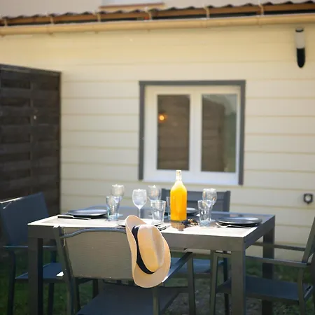 Cosy & Chill - 10 Min De La - Jardin, Netflix, Terrasse, Fibre & Parking