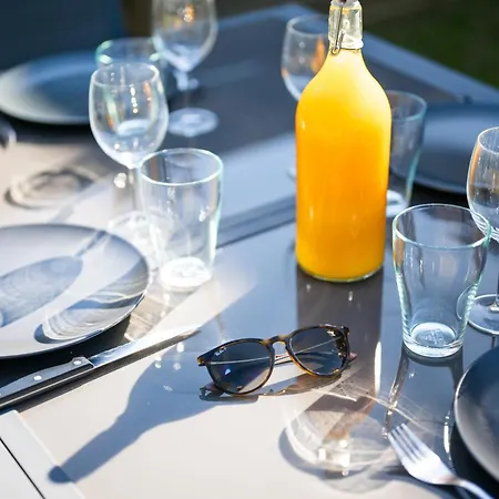 Cosy & Chill - 10 Min De La - Jardin, Netflix, Terrasse, Fibre & Parking 아파트 *