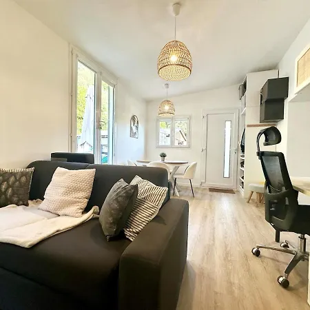 아파트 Cosy & Chill - 10 Min De La - Jardin, Netflix, Terrasse, Fibre & Parking *