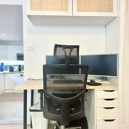 Cosy & Chill - 10 Min De La - Jardin, Netflix, Terrasse, Fibre & Parking * 케인즈수르메르